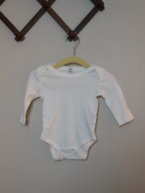 Classic White Long-Sleeve Organic Cotton Bodysuit - Colored Organics